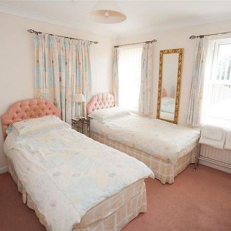 Meadow House Hotel Burwell  Bagian luar foto